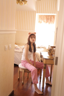丧尸女